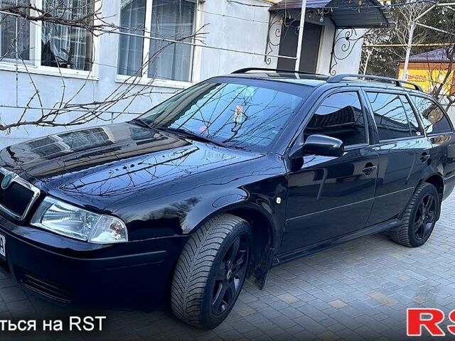 Черный Шкода Октавия, объемом двигателя 1.6 л и пробегом 220 тыс. км за 4700 $, фото 1 на Automoto.ua