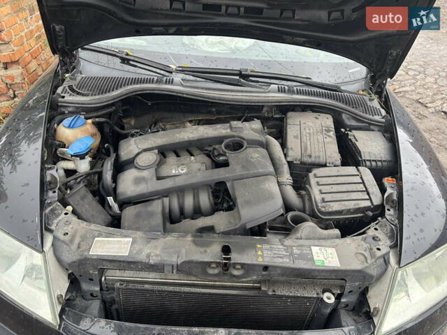 Черный Шкода Октавия, объемом двигателя 1.6 л и пробегом 270 тыс. км за 3500 $, фото 1 на Automoto.ua