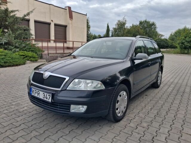 Черный Шкода Октавия, объемом двигателя 2 л и пробегом 240 тыс. км за 3009 $, фото 1 на Automoto.ua