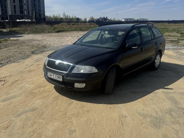 Черный Шкода Октавия, объемом двигателя 2 л и пробегом 333 тыс. км за 2550 $, фото 1 на Automoto.ua