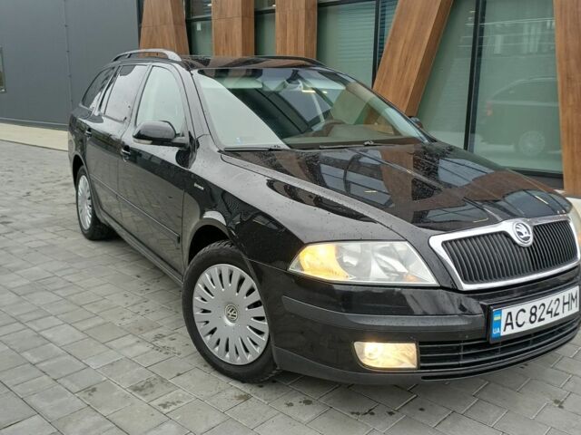 Черный Шкода Октавия, объемом двигателя 1.6 л и пробегом 350 тыс. км за 4800 $, фото 1 на Automoto.ua