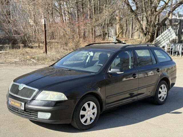 Черный Шкода Октавия, объемом двигателя 1.9 л и пробегом 300 тыс. км за 2550 $, фото 1 на Automoto.ua