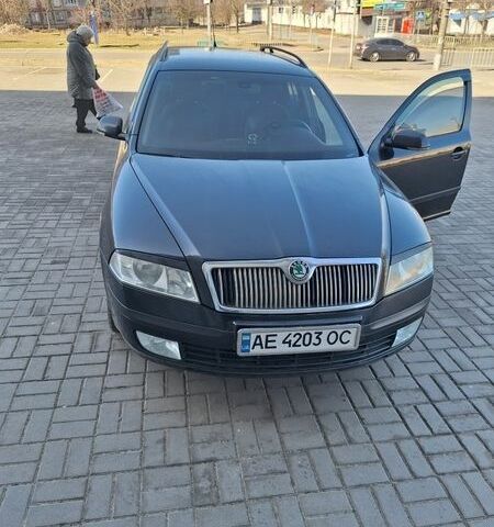 Черный Шкода Октавия, объемом двигателя 1.6 л и пробегом 410 тыс. км за 5100 $, фото 1 на Automoto.ua