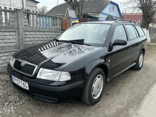 Черный Шкода Октавия, объемом двигателя 1.9 л и пробегом 272 тыс. км за 2499 $, фото 1 на Automoto.ua