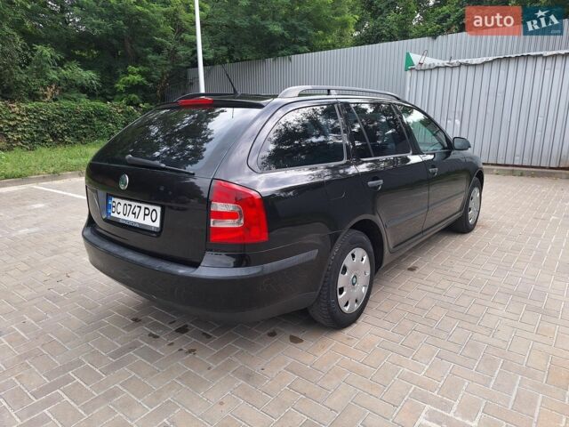 Черный Шкода Октавия, объемом двигателя 1.6 л и пробегом 250 тыс. км за 5800 $, фото 1 на Automoto.ua
