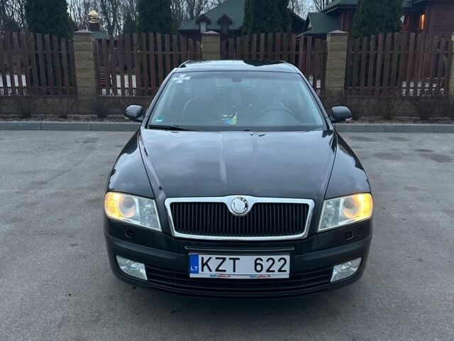 Черный Шкода Октавия, объемом двигателя 1.9 л и пробегом 365 тыс. км за 3150 $, фото 1 на Automoto.ua