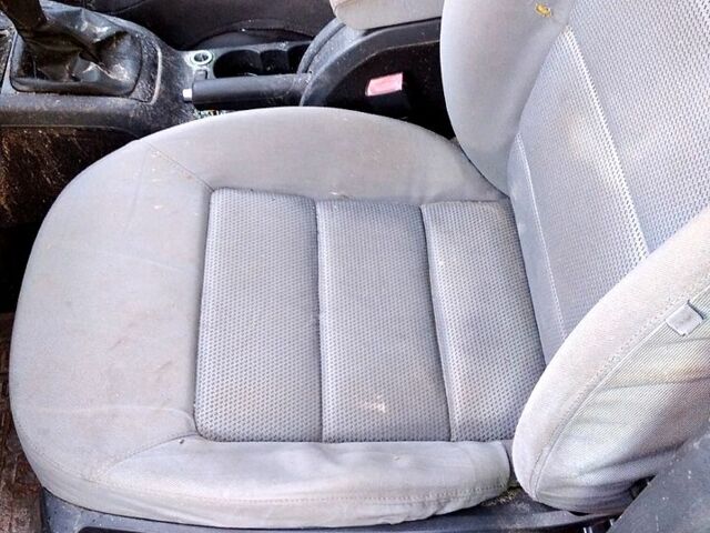 Черный Шкода Октавия, объемом двигателя 1.6 л и пробегом 240 тыс. км за 2000 $, фото 1 на Automoto.ua