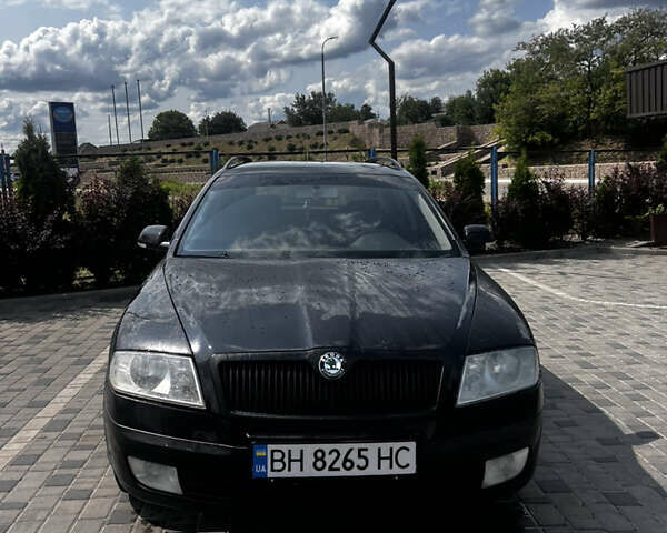 Черный Шкода Октавия, объемом двигателя 1.98 л и пробегом 380 тыс. км за 4000 $, фото 1 на Automoto.ua