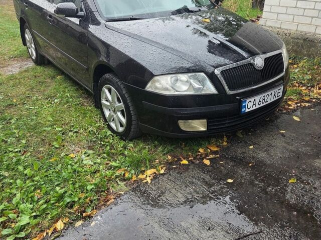 Черный Шкода Октавия, объемом двигателя 1.9 л и пробегом 300 тыс. км за 5700 $, фото 1 на Automoto.ua