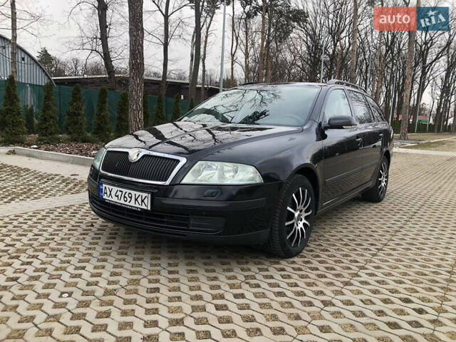 Черный Шкода Октавия, объемом двигателя 1.6 л и пробегом 260 тыс. км за 5700 $, фото 1 на Automoto.ua