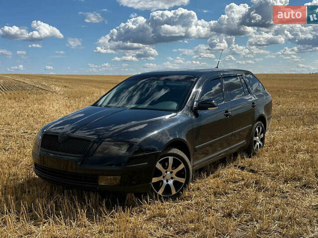 Черный Шкода Октавия, объемом двигателя 2 л и пробегом 298 тыс. км за 6700 $, фото 1 на Automoto.ua