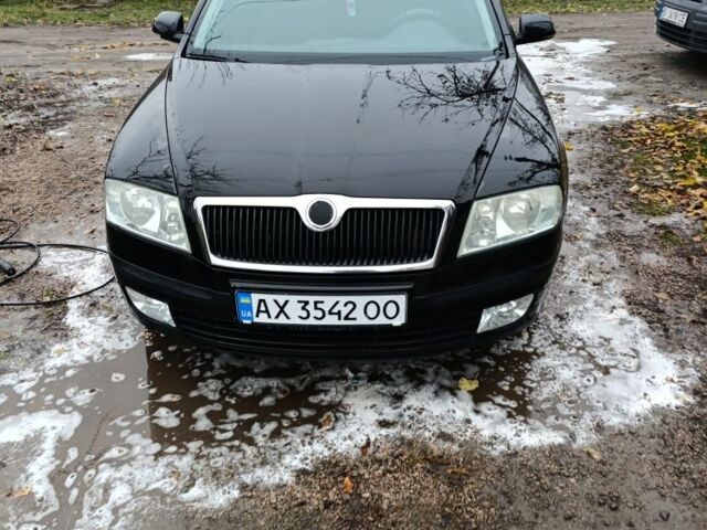 Чорний Шкода Октавія, об'ємом двигуна 2 л та пробігом 400 тис. км за 4900 $, фото 1 на Automoto.ua
