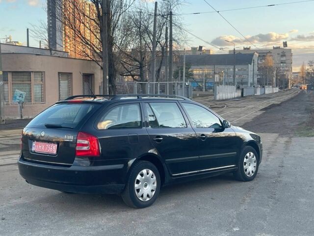 Черный Шкода Октавия, объемом двигателя 0 л и пробегом 196 тыс. км за 5500 $, фото 1 на Automoto.ua
