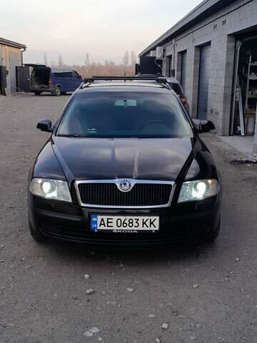 Черный Шкода Октавия, объемом двигателя 1.6 л и пробегом 260 тыс. км за 7400 $, фото 1 на Automoto.ua