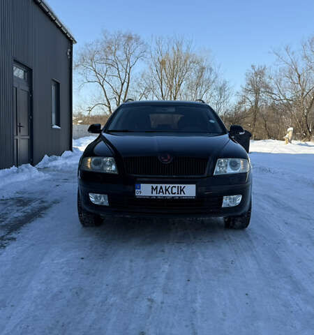 Черный Шкода Октавия, объемом двигателя 2 л и пробегом 285 тыс. км за 5400 $, фото 1 на Automoto.ua