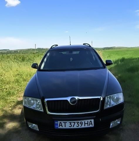 Черный Шкода Октавия, объемом двигателя 1.6 л и пробегом 230 тыс. км за 6300 $, фото 1 на Automoto.ua