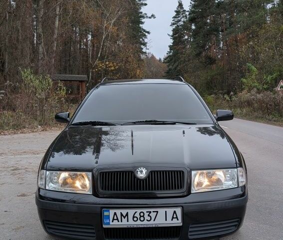 Чорний Шкода Октавія, об'ємом двигуна 1.6 л та пробігом 144 тис. км за 6999 $, фото 1 на Automoto.ua