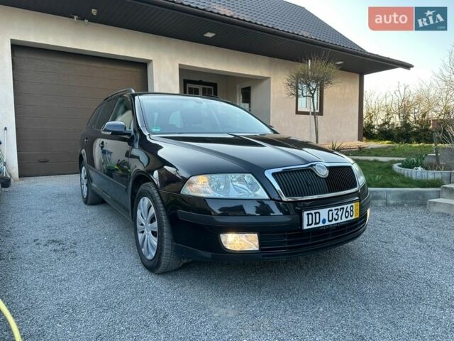 Черный Шкода Октавия, объемом двигателя 1.6 л и пробегом 195 тыс. км за 5999 $, фото 1 на Automoto.ua