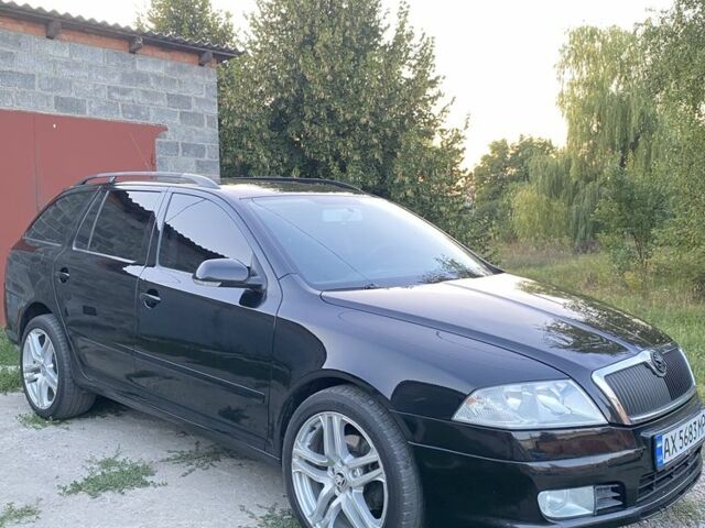 Черный Шкода Октавия, объемом двигателя 1.8 л и пробегом 282 тыс. км за 6506 $, фото 1 на Automoto.ua