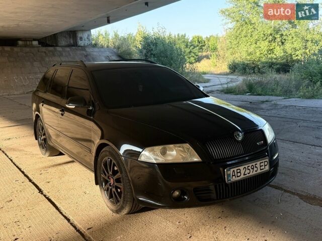 Черный Шкода Октавия, объемом двигателя 2 л и пробегом 380 тыс. км за 5600 $, фото 1 на Automoto.ua
