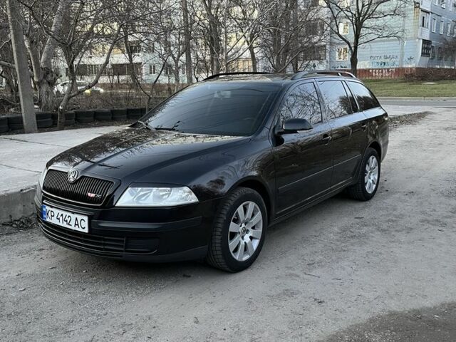 Черный Шкода Октавия, объемом двигателя 1.6 л и пробегом 250 тыс. км за 4999 $, фото 1 на Automoto.ua