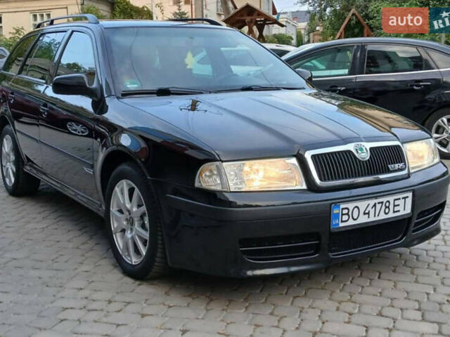 Черный Шкода Октавия, объемом двигателя 1.6 л и пробегом 228 тыс. км за 5100 $, фото 1 на Automoto.ua