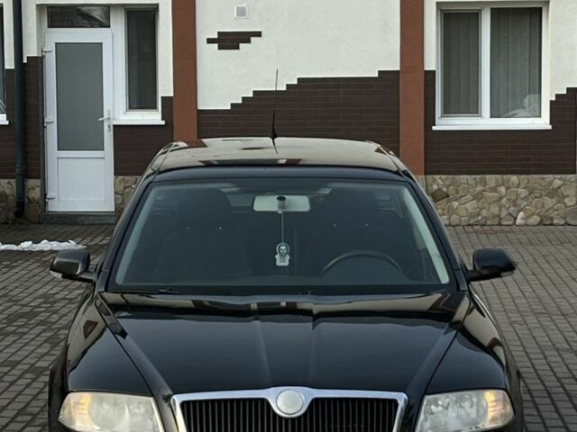 Черный Шкода Октавия, объемом двигателя 1.9 л и пробегом 300 тыс. км за 3000 $, фото 1 на Automoto.ua