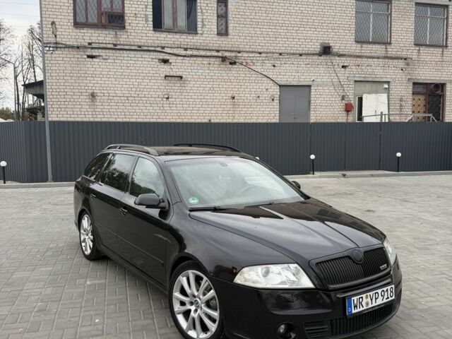 Чорний Шкода Октавія, об'ємом двигуна 2 л та пробігом 300 тис. км за 4097 $, фото 1 на Automoto.ua