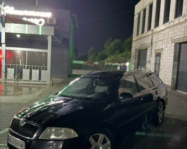 Черный Шкода Октавия, объемом двигателя 2 л и пробегом 521 тыс. км за 5200 $, фото 1 на Automoto.ua