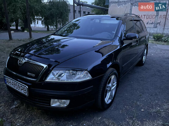Чорний Шкода Октавія, об'ємом двигуна 1.8 л та пробігом 235 тис. км за 7200 $, фото 1 на Automoto.ua