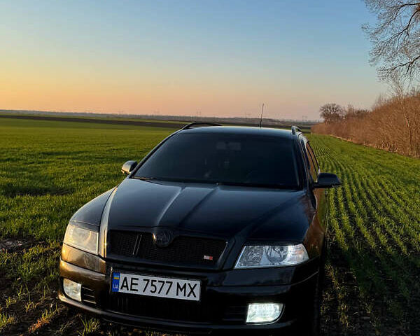 Чорний Шкода Октавія, об'ємом двигуна 1.8 л та пробігом 213 тис. км за 7500 $, фото 1 на Automoto.ua
