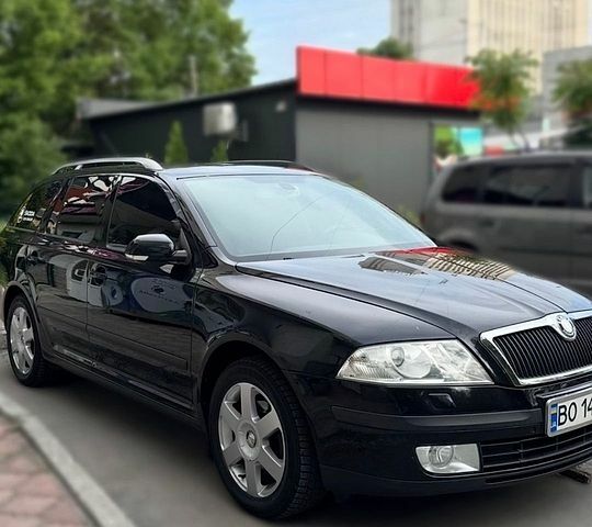 Чорний Шкода Октавія, об'ємом двигуна 1.6 л та пробігом 217 тис. км за 6700 $, фото 1 на Automoto.ua
