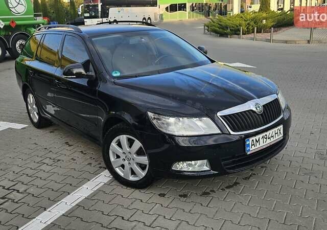 Чорний Шкода Октавія, об'ємом двигуна 1.8 л та пробігом 216 тис. км за 7700 $, фото 1 на Automoto.ua