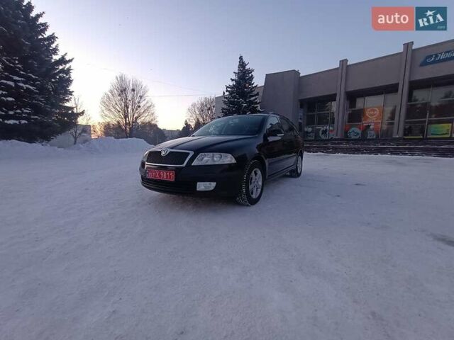 Черный Шкода Октавия, объемом двигателя 1.8 л и пробегом 173 тыс. км за 6300 $, фото 1 на Automoto.ua
