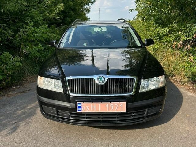 Чорний Шкода Октавія, об'ємом двигуна 1.6 л та пробігом 204 тис. км за 6200 $, фото 1 на Automoto.ua