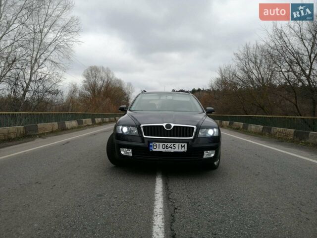 Черный Шкода Октавия, объемом двигателя 1.8 л и пробегом 210 тыс. км за 7300 $, фото 1 на Automoto.ua