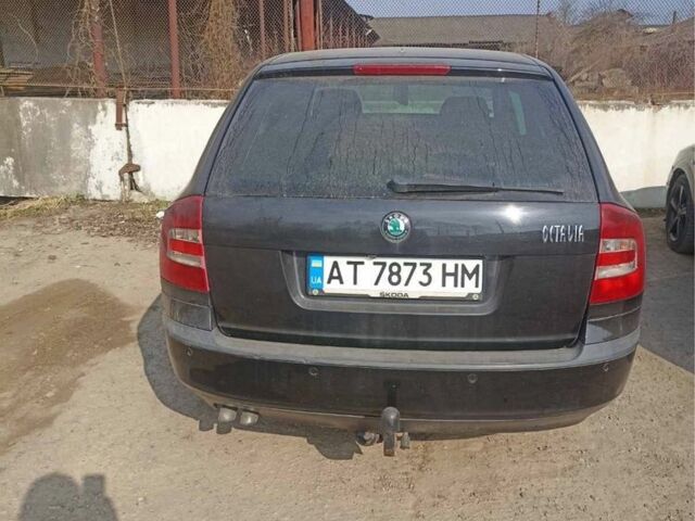 Черный Шкода Октавия, объемом двигателя 2 л и пробегом 240 тыс. км за 7100 $, фото 1 на Automoto.ua