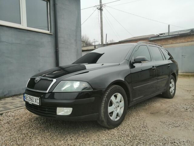Черный Шкода Октавия, объемом двигателя 1.8 л и пробегом 223 тыс. км за 7000 $, фото 1 на Automoto.ua