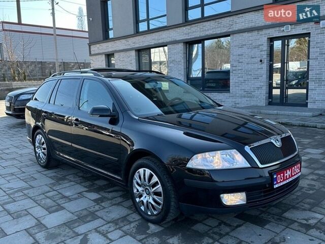 Черный Шкода Октавия, объемом двигателя 1.8 л и пробегом 207 тыс. км за 5900 $, фото 1 на Automoto.ua