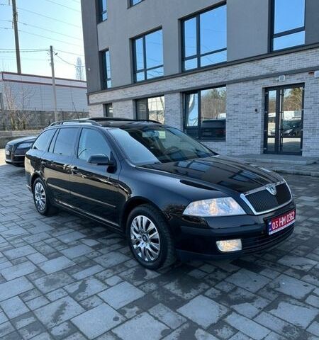 Черный Шкода Октавия, объемом двигателя 1.8 л и пробегом 207 тыс. км за 5999 $, фото 1 на Automoto.ua