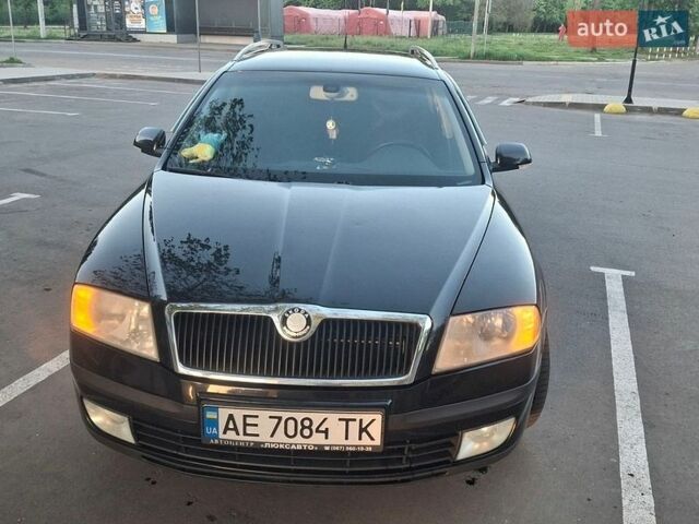 Черный Шкода Октавия, объемом двигателя 1.9 л и пробегом 228 тыс. км за 6300 $, фото 1 на Automoto.ua