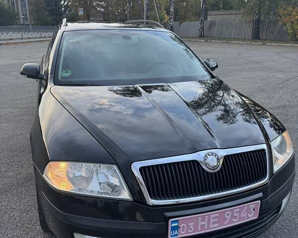 Чорний Шкода Октавія, об'ємом двигуна 1.6 л та пробігом 239 тис. км за 7800 $, фото 1 на Automoto.ua