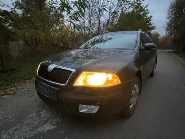 Шкода Октавія 2008 у Києві на Automoto.ua Чорний Шкода Октавія, об'ємом двигуна 1.9 л та пробігом 330 тис. км за 2800 $, фото 1 на Automoto.ua