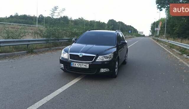 Черный Шкода Октавия, объемом двигателя 1.8 л и пробегом 245 тыс. км за 8500 $, фото 1 на Automoto.ua