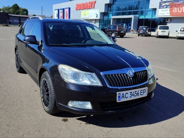 Чорний Шкода Октавія, об'ємом двигуна 1.6 л та пробігом 305 тис. км за 7000 $, фото 1 на Automoto.ua
