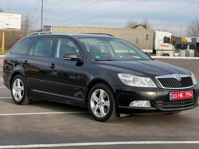 Черный Шкода Октавия, объемом двигателя 1.8 л и пробегом 220 тыс. км за 7800 $, фото 1 на Automoto.ua