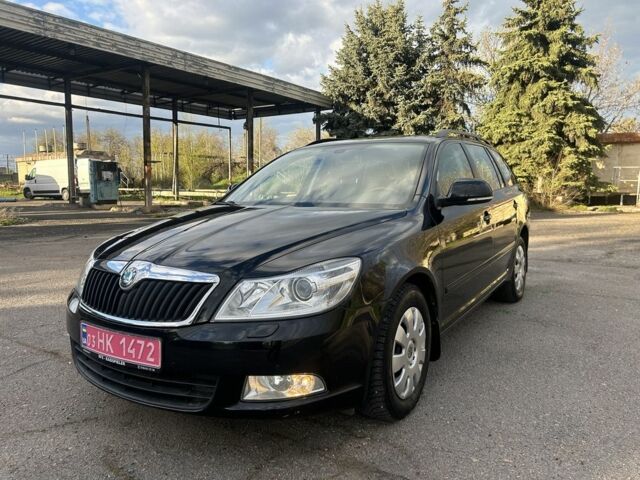 Черный Шкода Октавия, объемом двигателя 1.8 л и пробегом 240 тыс. км за 8800 $, фото 1 на Automoto.ua