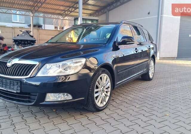 Черный Шкода Октавия, объемом двигателя 1.8 л и пробегом 226 тыс. км за 7700 $, фото 1 на Automoto.ua
