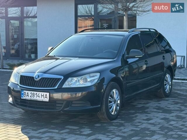 Черный Шкода Октавия, объемом двигателя 1.6 л и пробегом 285 тыс. км за 6800 $, фото 1 на Automoto.ua