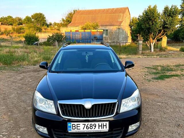 Черный Шкода Октавия, объемом двигателя 1.8 л и пробегом 200 тыс. км за 8400 $, фото 1 на Automoto.ua